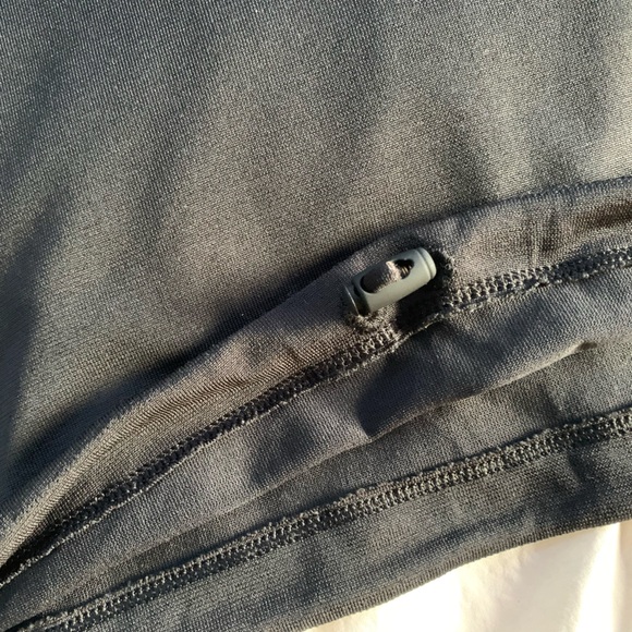 Black Gymshark Cropped Long-sleeve. - Picture 3 of 3